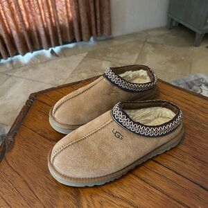 UGG women’s Tasman slipper